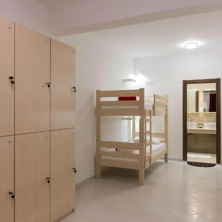 Free Bird - Bed In Four Bed Mixed 3 Prázdninový dům
