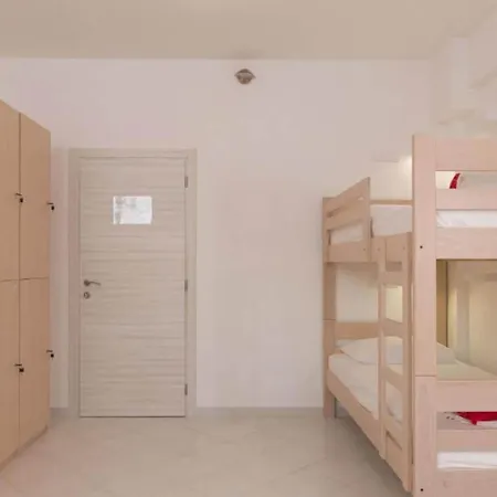 Free Bird - Bed In Four Bed Mixed 3 * Dubrovník