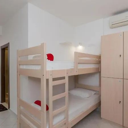 Free Bird - Bed In Four Bed Mixed 3 Dubrovnik