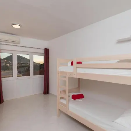 Free Bird - Bed In Four Bed Mixed 3 Tatil Evi Dubrovnik