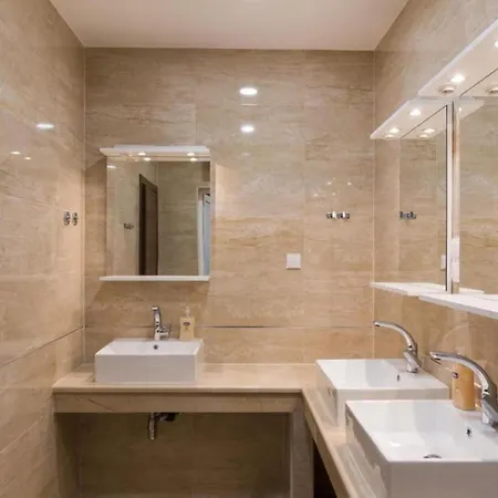Free Bird - Bed In Four Bed Mixed 3 Holiday home Dubrovnik